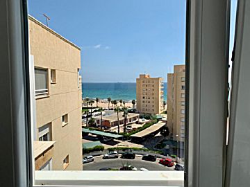 Foto 1 Alquiler de piso con piscina en Urbanova-Agua Amarga (Alicante)