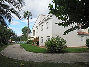 Foto Venta de casa con piscina y terraza en Novelda, LEDUA PARK