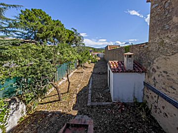 Foto Venta de casa con terraza en Darnius, Área de Boadella