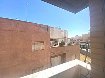11721-2025 Venta de piso con terraza en Centro (Roquetas de Mar)