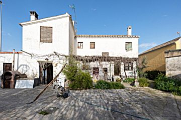 Foto Venta de casa con terraza en Zaidín - Vergeles (Granada), Palacio de deportes