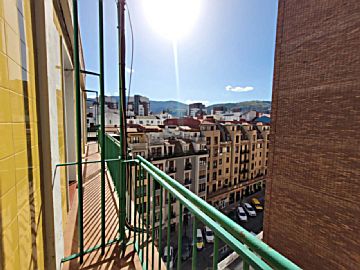104291 Venta de piso con terraza en Ametzola (Bilbao)