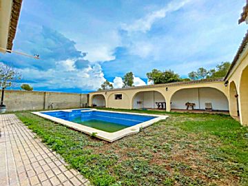 Foto Venta de casa con piscina y terraza en Cabra del Camp, MAR DEL PLATA