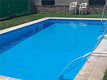 Imagen 1 Venta de casa con piscina en Coria del Río