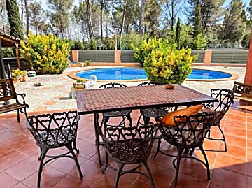 Foto Venta de casa con piscina y terraza en Collbató, CAN OLLÉ