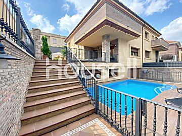  Venta de casas/chalet con piscina y terraza en Oeste-Nuevo Oeste-Sierrilla (Cáceres)