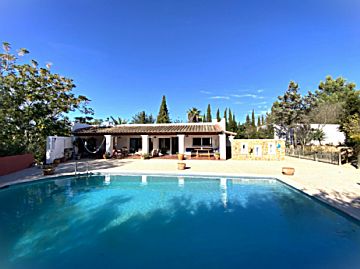 Imagen 1 Venta de casa con piscina en Santa Eularia