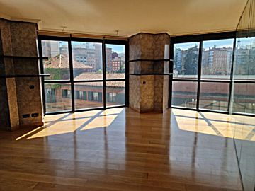 Salon Venta de piso en Plaza de América (Oviedo)