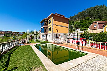  Venta de casas/chalet con piscina y terraza en O Burgo-Campus Universitario-Lérez (Pontevedra)