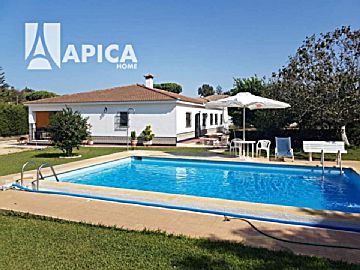 Imagen 1 Venta de casa con piscina en Chiclana de la Frontera