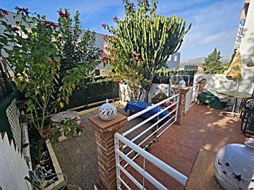 Foto Venta de casa con terraza en Alfaz del Pi (Alfas del Pi), Albir