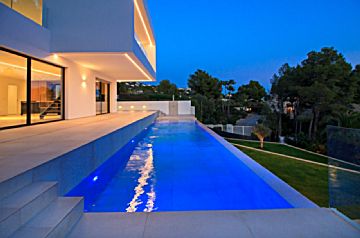 Imagen 1 Venta de casa con piscina en Altea