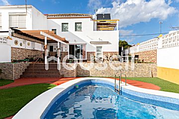  Venta de casas/chalet con piscina y terraza en Castilleja de la Cuesta