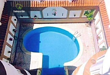 Foto Venta de casa con piscina y terraza en Sagunto, Fátima, Levante (Distrito Levante) (Córdoba), Av. Barcelona - Viñuela - Rescatado