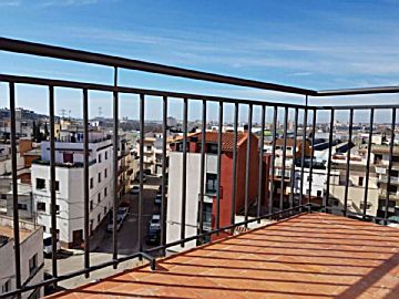 Foto Venta de piso con terraza en Sant Pere de Ribes, Les Roquetes- Teatre
