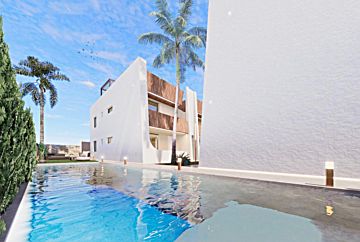 Foto Venta de piso con piscina y terraza en San Pedro del Pinatar, San Pedro de Pinatar