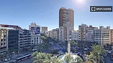 imagen Alquiler de piso con terraza en Centro (Alicante)