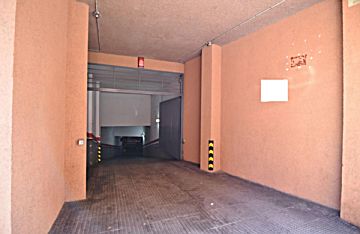 Foto Venta de garaje en Oliveros, Altamira, Barrio Alto (Almería), Barrio alto