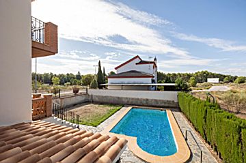 Foto Venta de casa con piscina y terraza en Atarfe, Llanos de silva