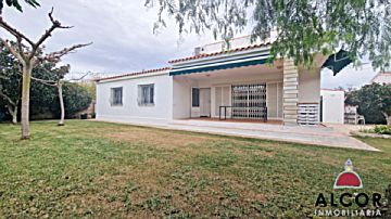 Foto 1 Venta de casa con terraza en Vinaròs